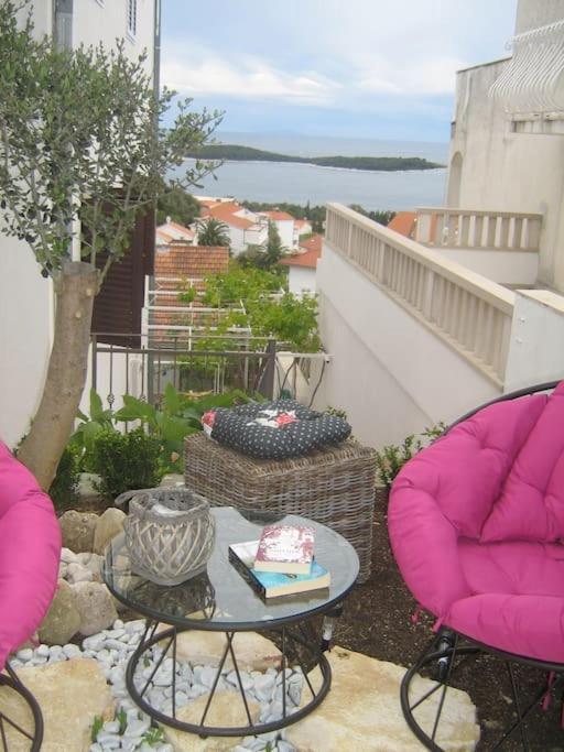 Apartman Tino With Two Sunny Terace Hvar Town