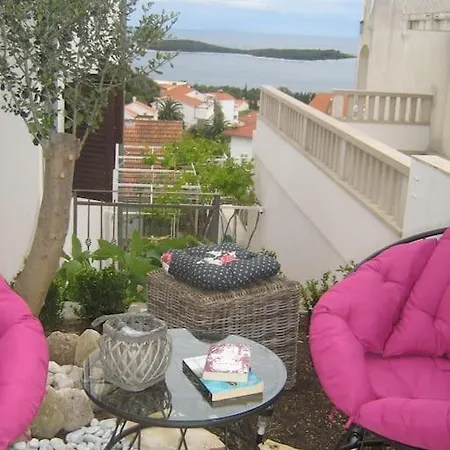 Apartman Tino With Two Sunny Terace Hvar Town Exteriör bild